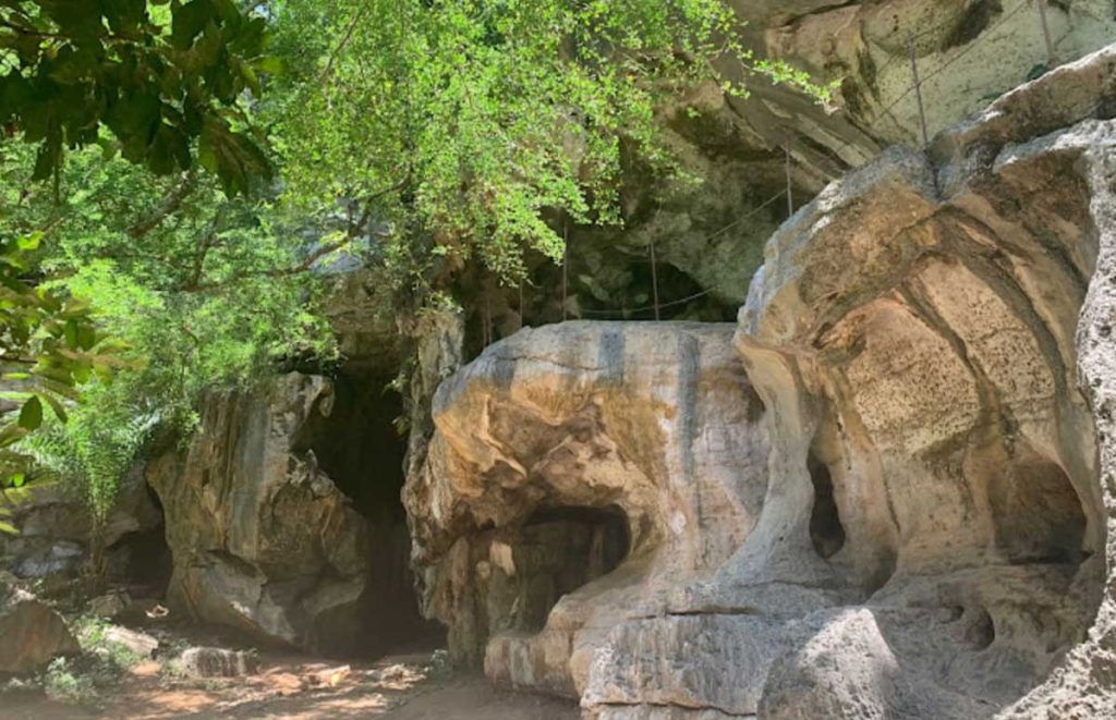 Amboni-Caves-Pangani-Tanga-Safarisoko